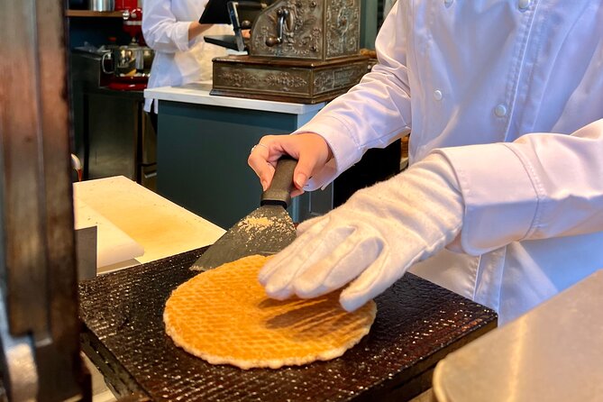 10 Tastes of Amsterdam: Food Tour by UNESCO Canals and Jordaan - Finishing near the Anne Frank House