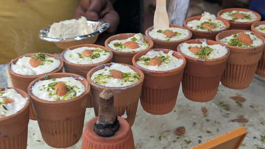 Agra: Street Food Tour with Spice Market on Tuk-Tuk Ride - Chaat Gali, where the tasting begins