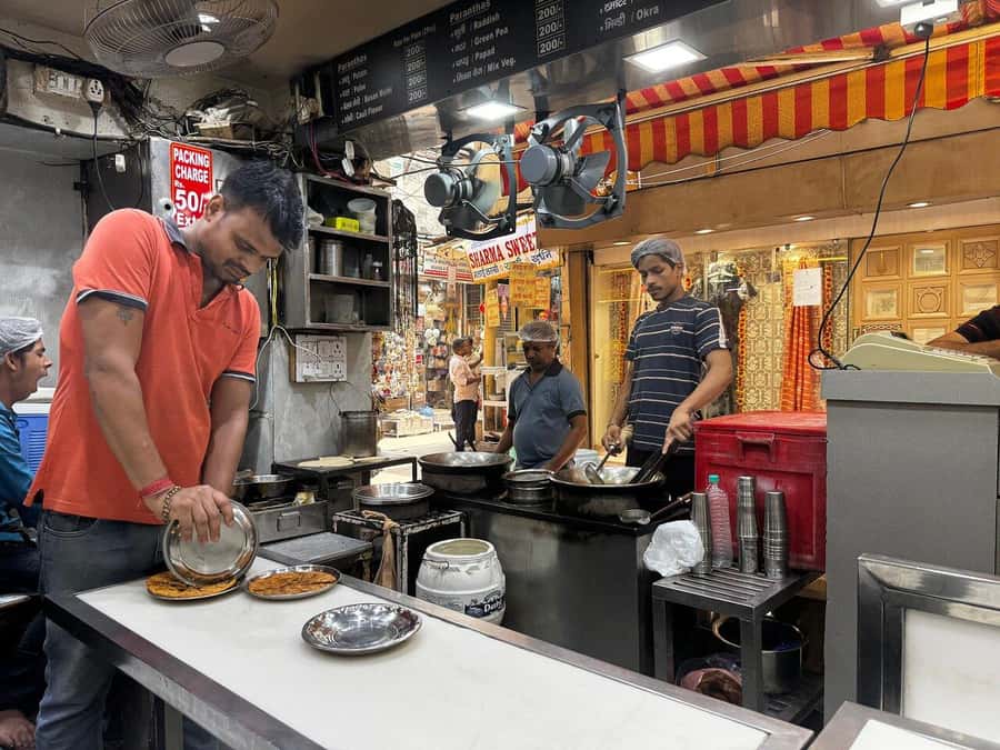Agra: Street Food Tour with Spice Market on Tuk-Tuk Ride - The spice market and local health traditions