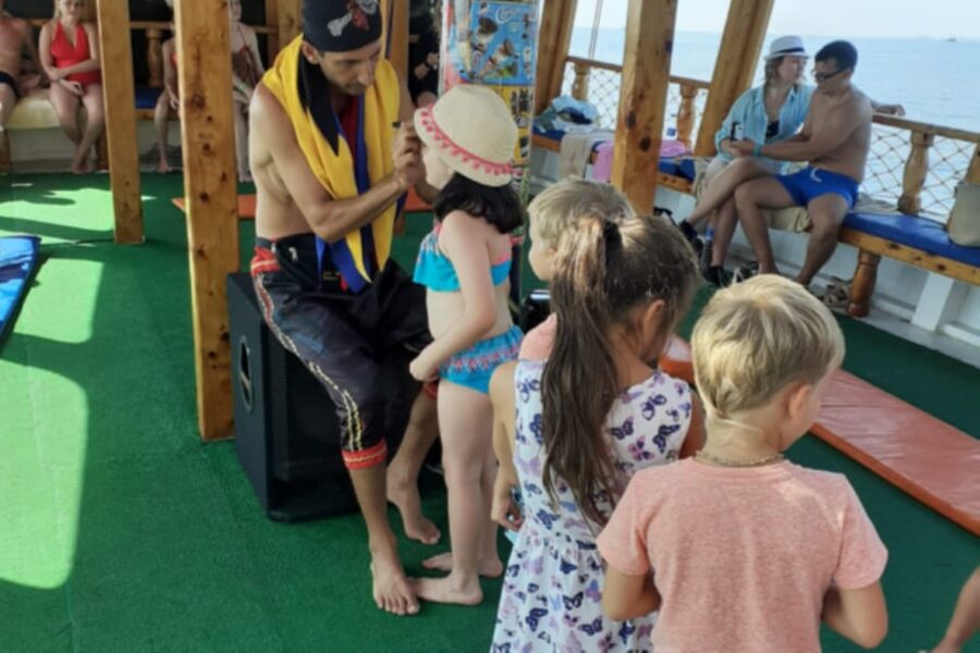 Alanya: Pirate Ship Cruise with Food and Swimming Stops - Timing, weather, and what to pack