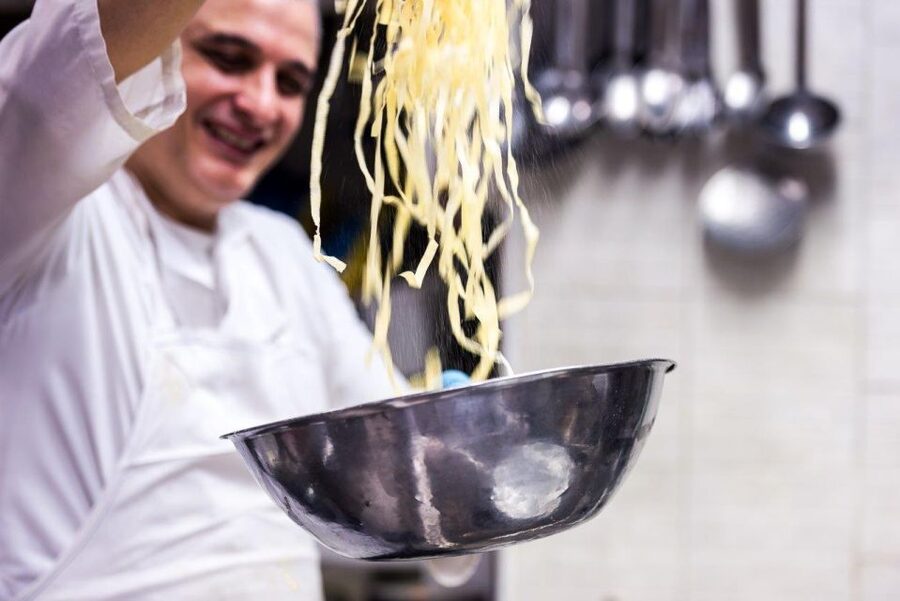 Alfredo alla Scrofa Restaurant in Rome: Eat Like a Star - What the wine pairing adds