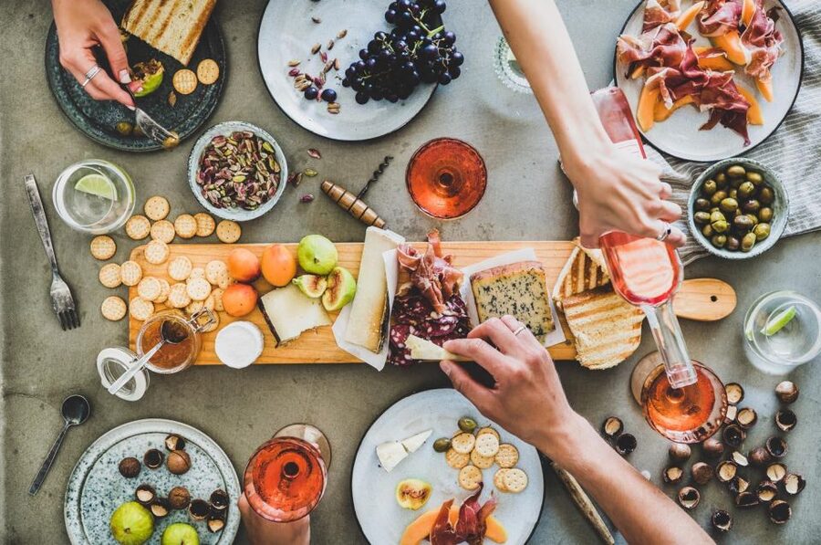 Alicante: Food Walking Tour with Wine Tasting and Tapas - Should you book the Alicante food walk?