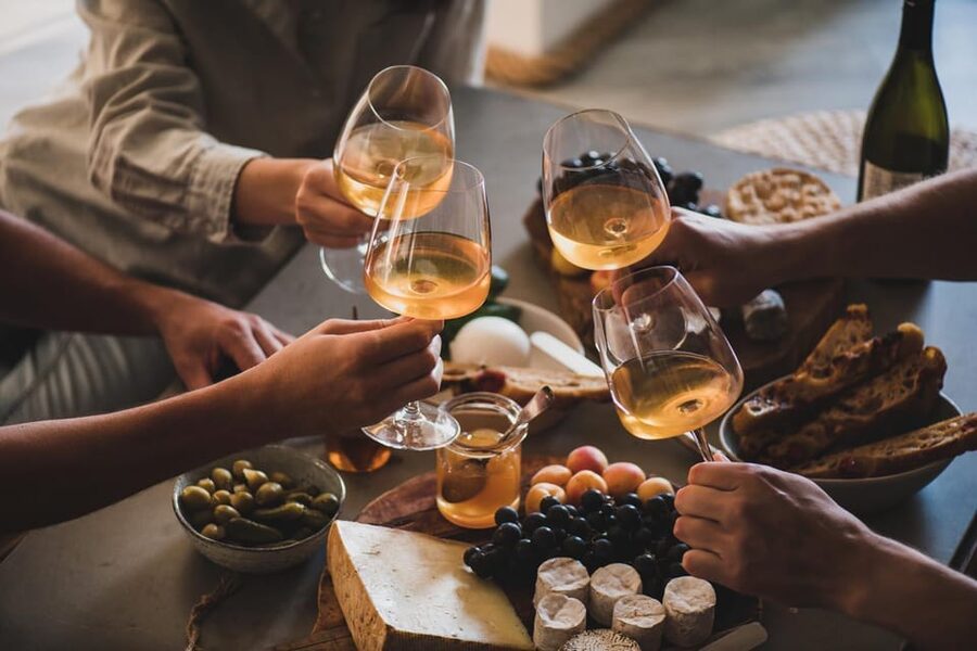 Alicante: Food Walking Tour with Wine Tasting and Tapas - Starting beside Casa Carbonell on the Esplanade