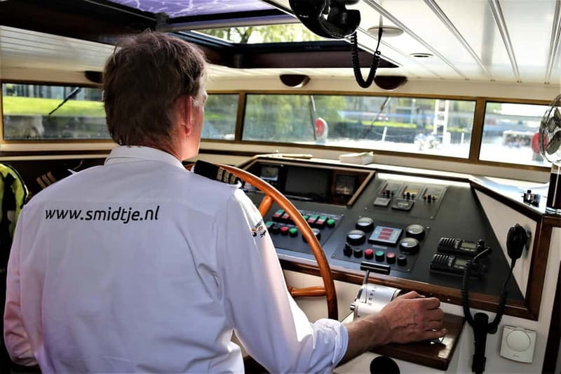 Amsterdam canal cruise with culinary burger or cheese & wine - Practical details that can save you trouble