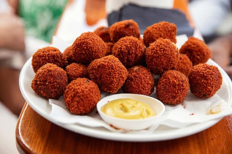 Amsterdam: Food and Canal Tour - Bitterballen on a private boat