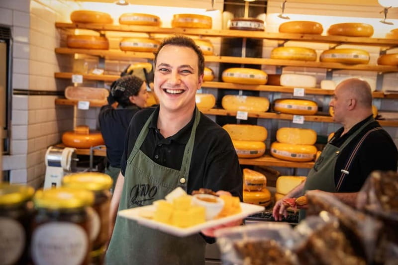 Amsterdam: Food and Canal Tour - The guide makes the difference