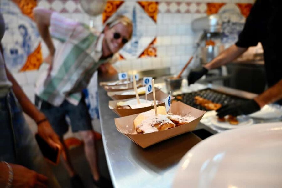 Amsterdam: Food Tour with Drinks by Spui, Canals and Jordaan - When to schedule it