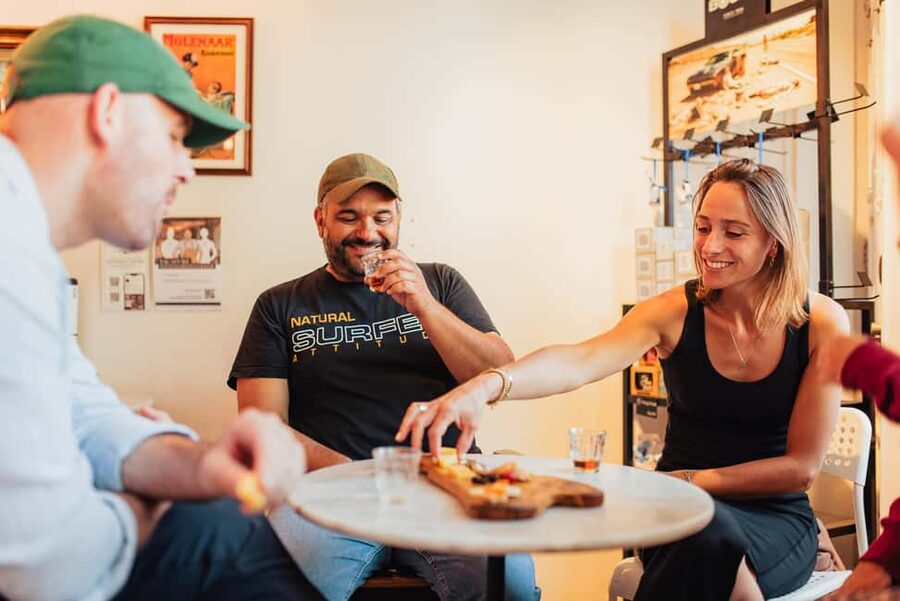 Amsterdam: Guided Cultural Food Tour in English or German - Damrak and the Beurs van Berlage