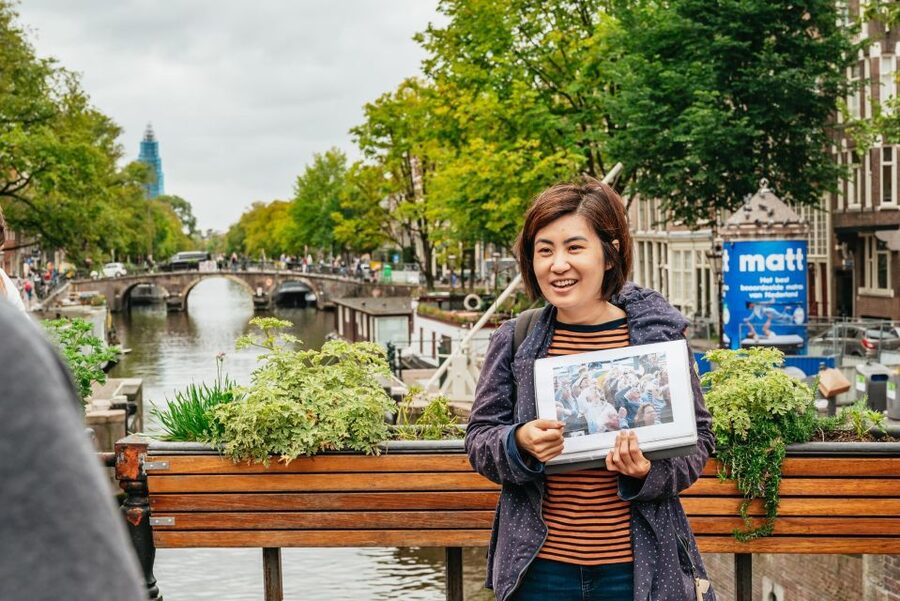 Amsterdam: Jordaan District Local Food Walking Tour - What the guide adds to the meal