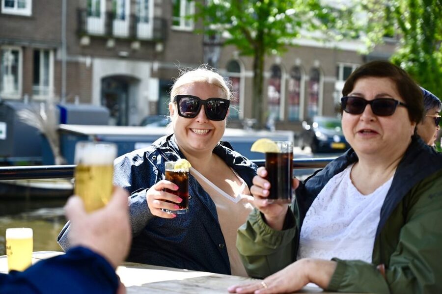Amsterdam: Jordaan Food Tour of 10+ Local Classic Tastings - Jordaan streets and courtyards add the cultural layer