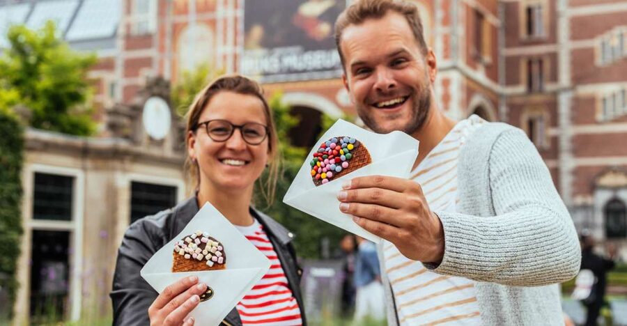 Amsterdam: Private Food Tour with a Local - Surinamese and Indonesian flavors in Amsterdam