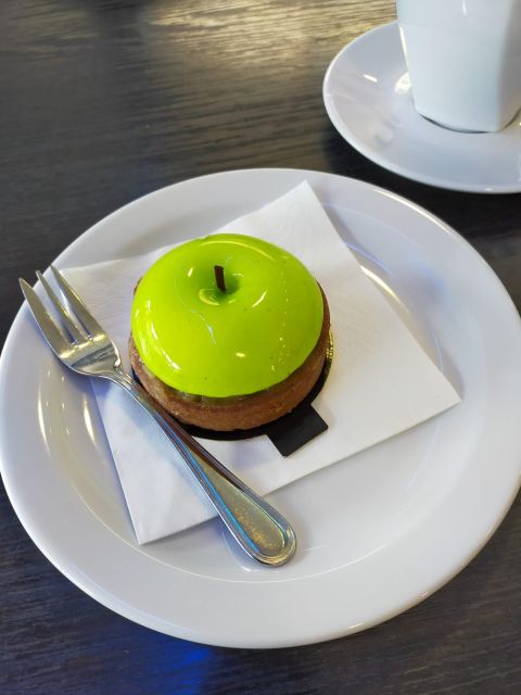 Annecy: Traditional Food Group Walking Tour - Place des Cordeliers and the heart of the walk