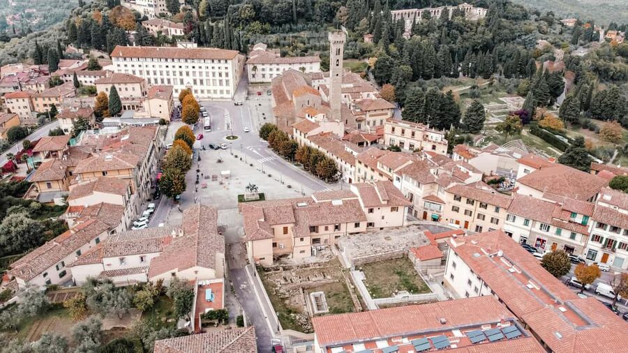 Around Florence Hills: App‑Guided e‑Vespa Tour + Wine&Food - Four hours from Borgo Ognissanti to the Florence hills