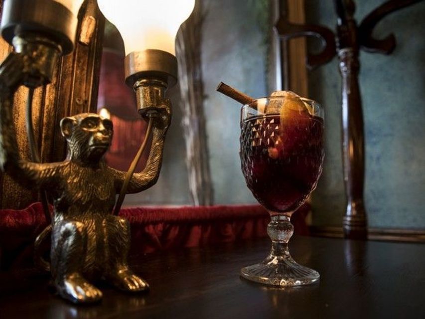 Athens by Night: Sightseeing, Spirits, and Food - What the guides add to the evening
