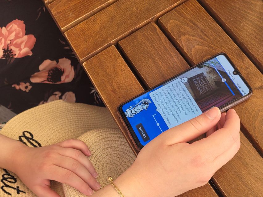 Athens: Family Mythology Treasure Hunt and Tour - Plaka turns into the game board
