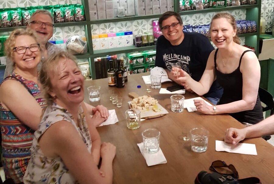 Athens: The Ultimate Food Tasting Tour - Tyropita, bakeries, and the Greek pie tradition