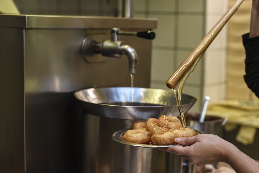Athens: Ultimate Food Walking Tour with 15 Tastings - Loukoumades and the sweet side of Greek cooking