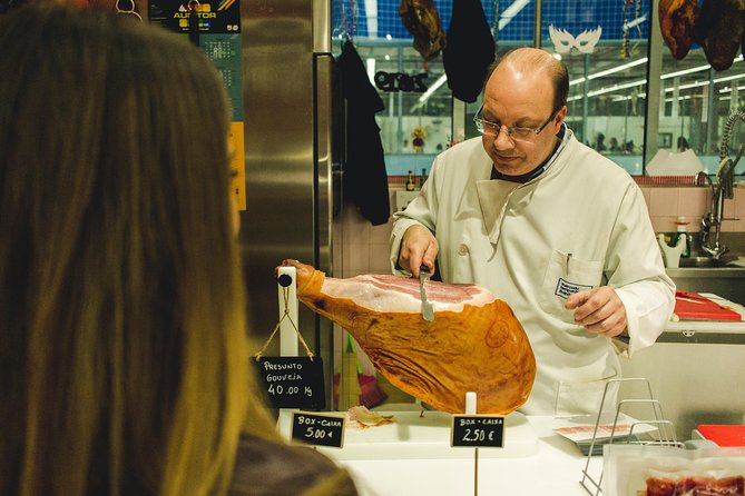 Authentic Food and Wine Tour in Porto by Food Lover Tour - Mercado do Bolhão, Porto’s food crossroads