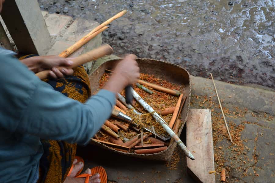 Bali: Authentic Culinary Street Food Experience Tour - The guides make the difference
