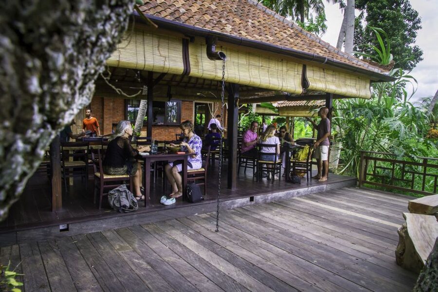 Bali: Full-Day Eat Pray Love Tour with Rice Terraces & Yoga - Understanding the Tirta Empul cleansing ritual