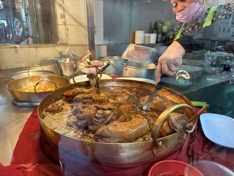 Bangkok Authentic Tasting Thai-Chinatown Walking Food Tour - Dietary restrictions need careful attention