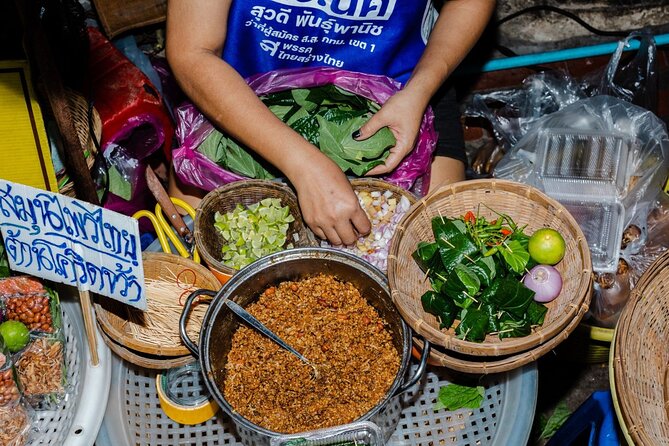 Bangkok: Backstreets Food Tour with 15+ Tastings - Chinese influence in Thai food