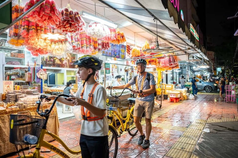 Bangkok by Night Cycling Tour with Street-food Meal - Why Bangkok is better after sunset
