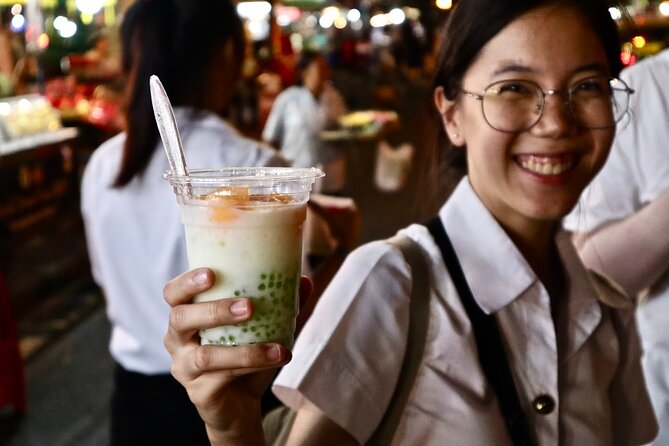 Bangkok by Night Food Tour with 10+ Tastings in Chinatown - The cultural layer adds more than extra stops