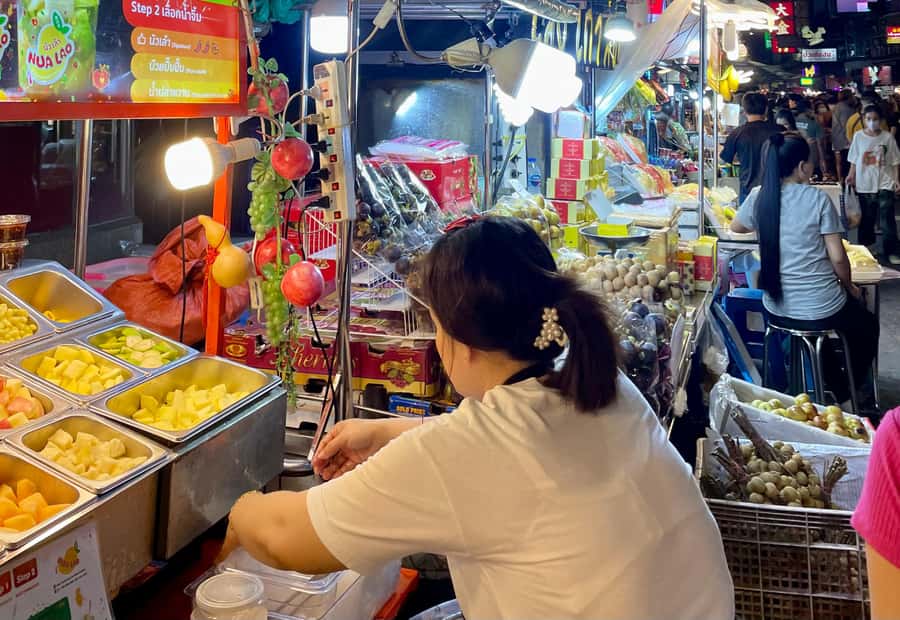Bangkok: Highlights with Food Tour & Sunset in Wat Arun - Should you book it?
