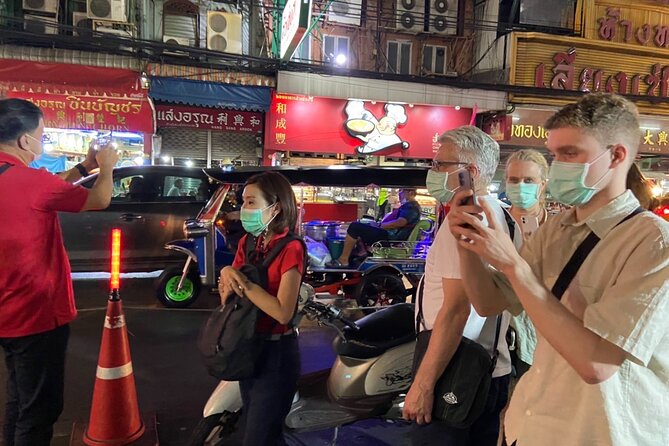 Bangkok: Michelin Guide Street Food Tour by Tuk Tuk - Why Bangkok Chinatown works so well at night