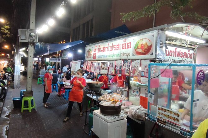 Bangkok: Michelin Guide Street Food Tour by Tuk Tuk - Nai Ek and the rolled rice noodles