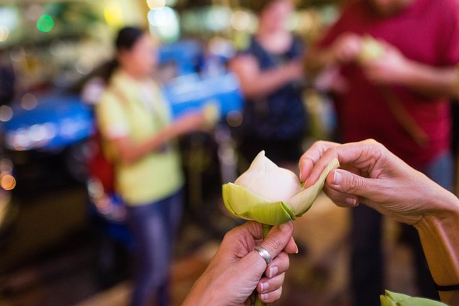 Bangkok Midnight Food Tuk Tuk Tour - Stop five: a rooftop drink near Rattanakosin