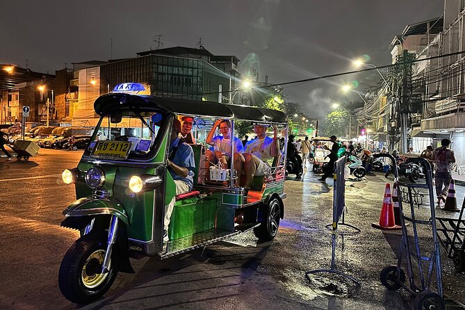 Bangkok Night Tour: Food, Temple & Tuk-Tuk - Key points to know before booking