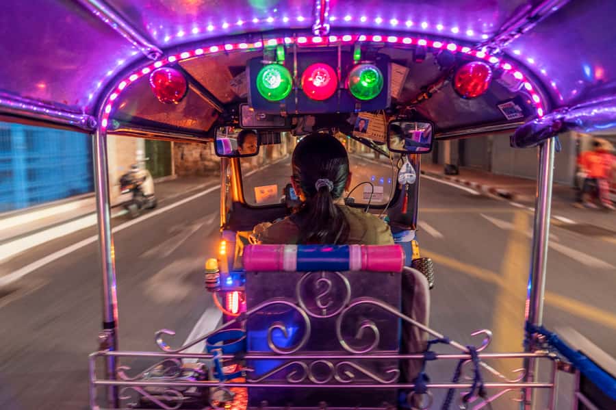 Bangkok Street Food and Night Lights by Tuk Tuk - Song Wat Road and Bangkok’s Chinese-Thai food culture