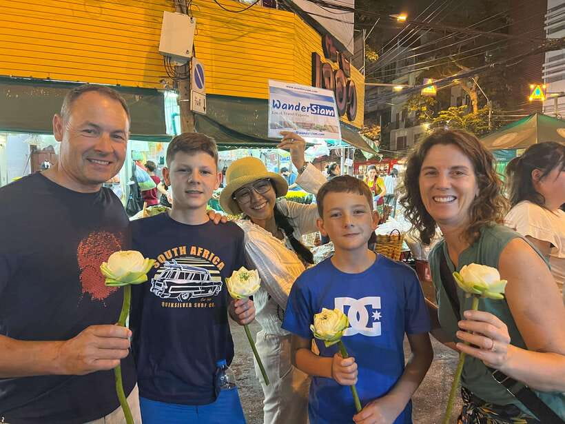 Bangkok Tuk-Tuk by Night with Chinatown Street Food Meal - Should you book it?
