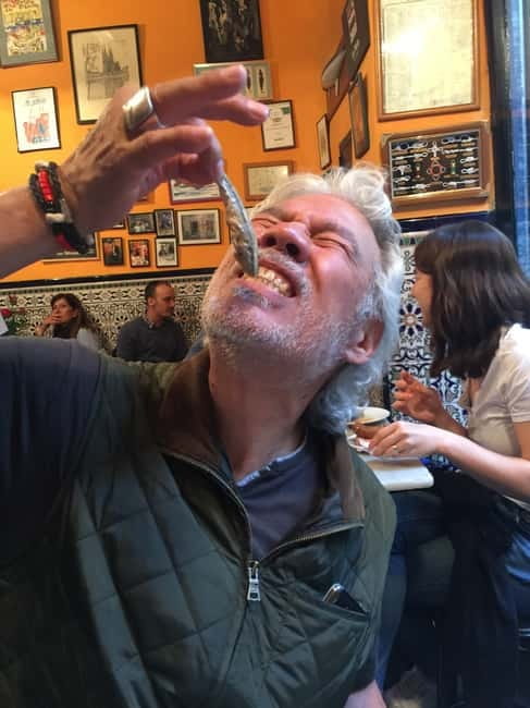 Barcelona: 3-Hour Sips, Sites & Bites Food & History Tour - Key points to know before booking