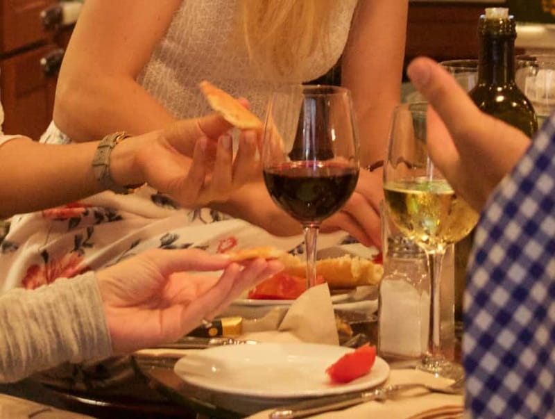 Barcelona: 3-Hour Sips, Sites & Bites Food & History Tour - Barcelona in three neighborhoods and several plates