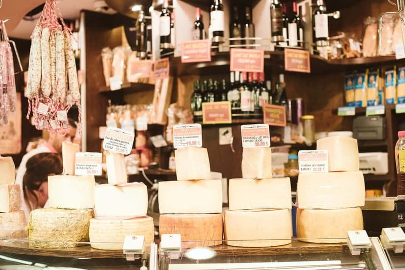 Barcelona: Hidden Markets, Tapas & Paella Food Tour - A market-first introduction to Barcelona