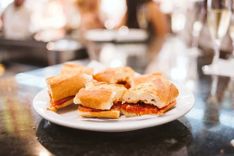 Barcelona: Hidden Markets, Tapas & Paella Food Tour - Walking El Born between bites