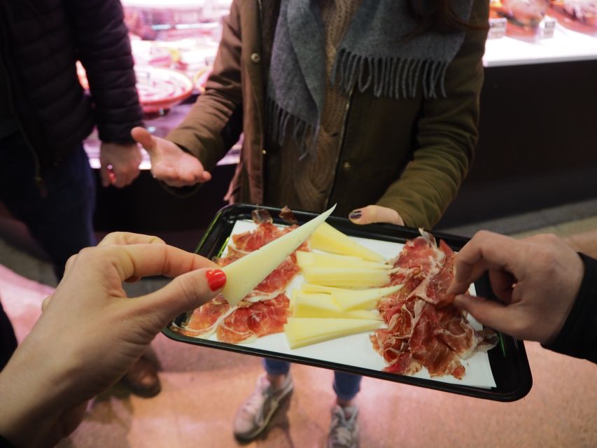 Barcelona Market Food Tour, Local & Artisanal Tastings - Timing, group size, and access