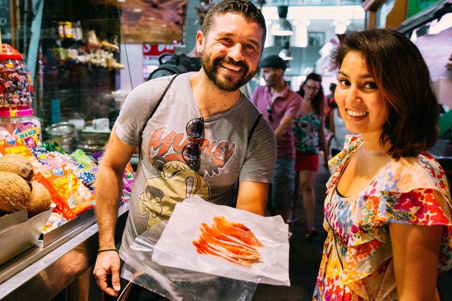 Barcelona: Private Food Tour – 10 Tastings with Locals - Vermouth, wine, and the drink side of Barcelona