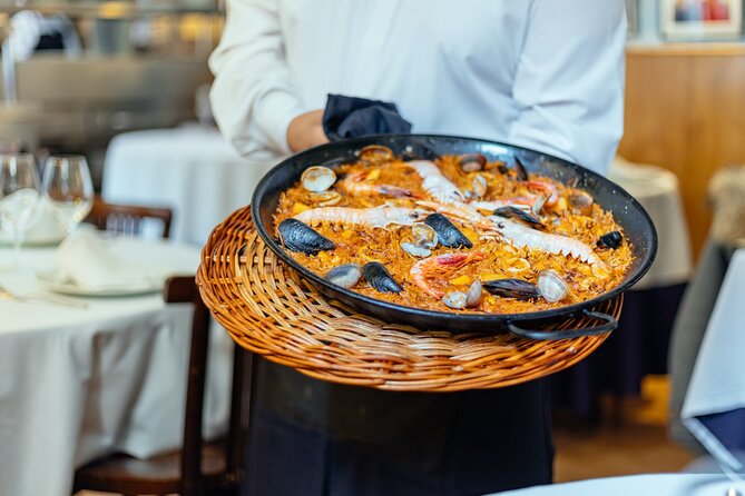 Barcelona Private Food Tour With Locals: 6 or 10 Tastings - Eixample adds a different side of the city