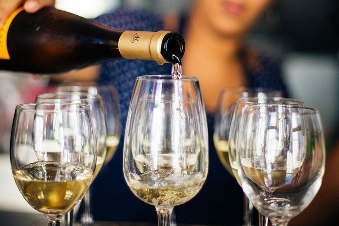 Barcelona Private Food Tour With Locals: 6 or 10 Tastings - The guide makes or breaks the experience