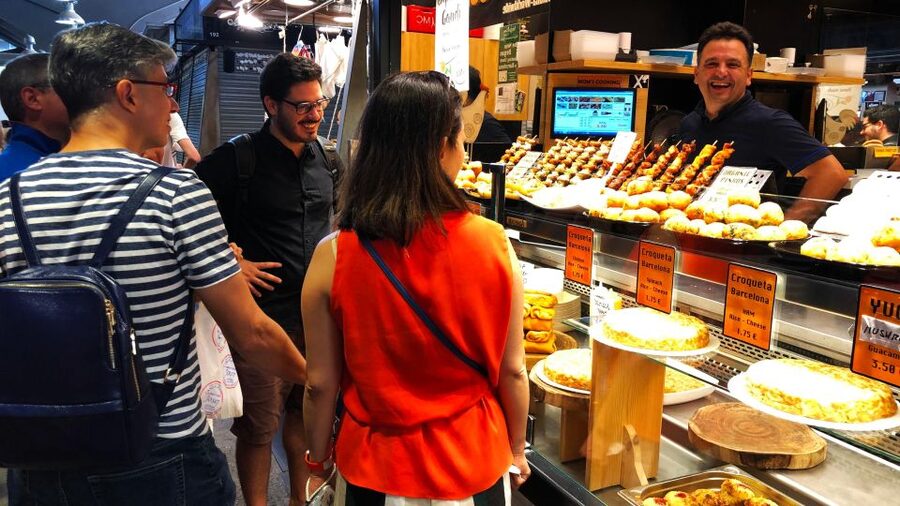 Barcelona: Street Food & Sightseeing Tour with Local Market - Is the $53 price fair?