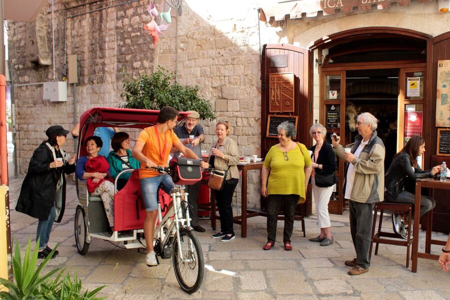Bari: Rickshaw Street Food Tour - Focaccia barese at the panificio