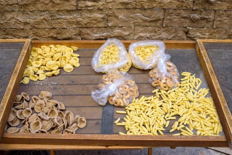 Bari: The Ultimate Street Food Tour with a Local - Sgagliozze and popizze in the old lanes