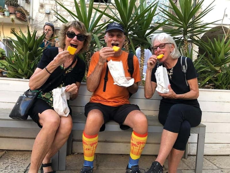 Bari: The Ultimate Street Food Tour with a Local - Meeting at Piazza dell’Odegitria