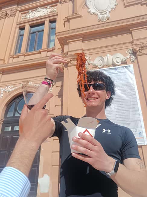 Bari: Walking Street Food Tour - Salumi, cheese and a glass of wine