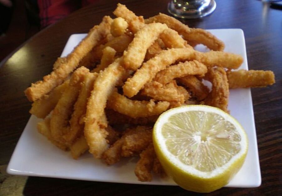 Bayonne: Guided Food Walking Tour (with Food and Drinks) - Les Halles for seafood, wine, and market life