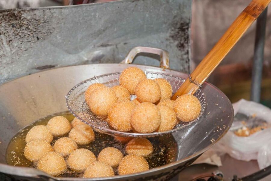 Beijing: Hutong Culinary Walking Tour with 15+ Tastings - Starting at Dongsi Subway Station Exit B